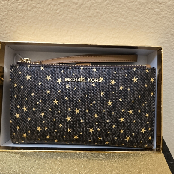 Michael Kors Boxed Jet Set Medium Double Zip Wallet With Gold Stars - Picture 2 of 9